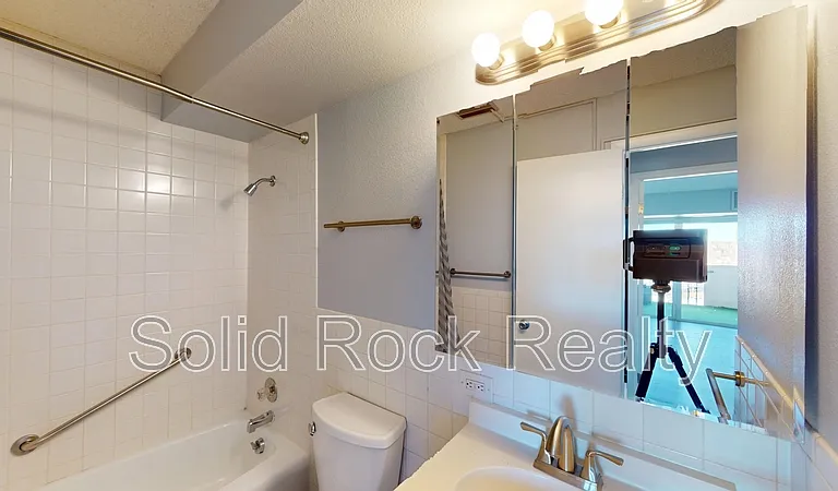 411 Lakewood Cir #B1110 — Photo 10