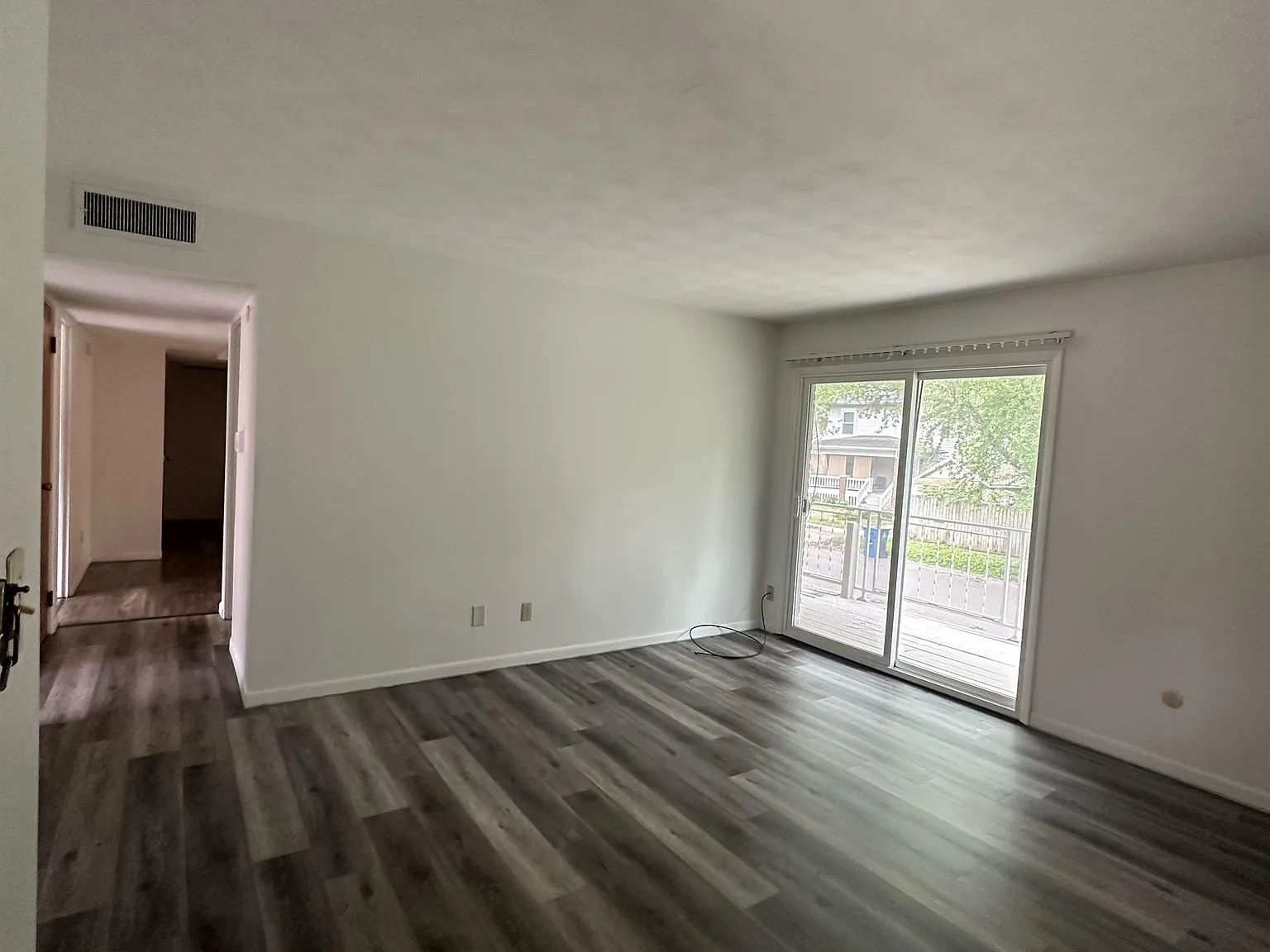 525 West Cook Street - 2 — Photo 3