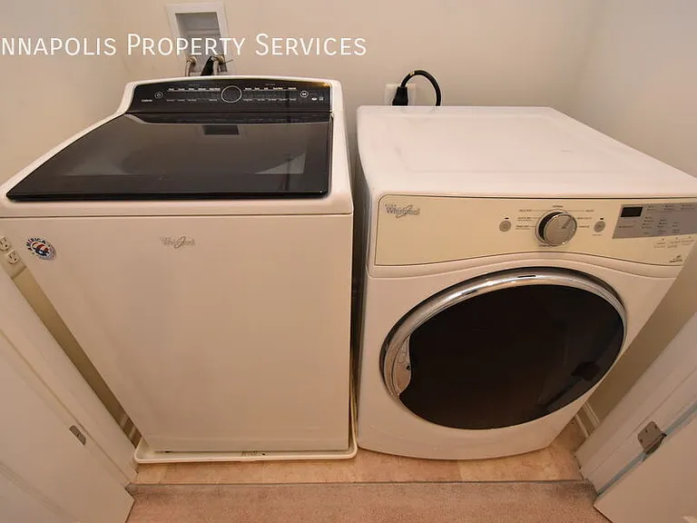 2818 Etley Ct — Photo 57