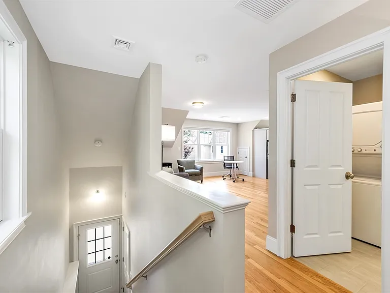 68 Woburn St #68 — Photo 19