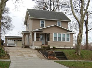2620 Crescent Dr, Erie, PA 16506