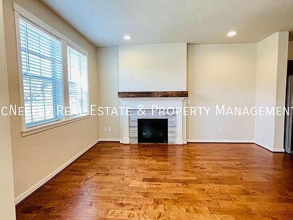 4th image of 10931 SW Stockholm Dr