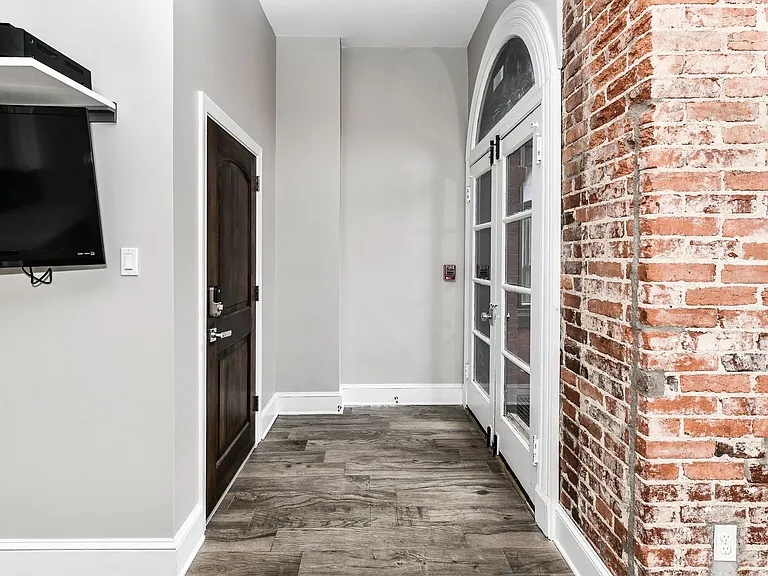 1227 15th St NW — Photo 30