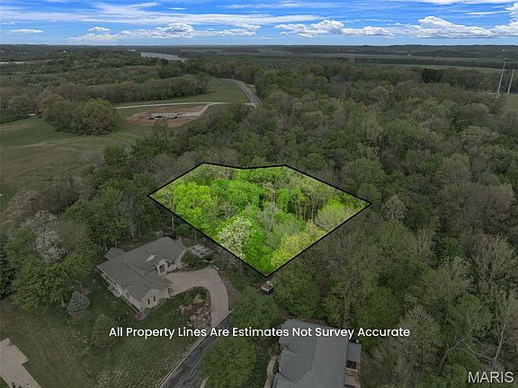 3rd image of 653 Ming Lake Dr