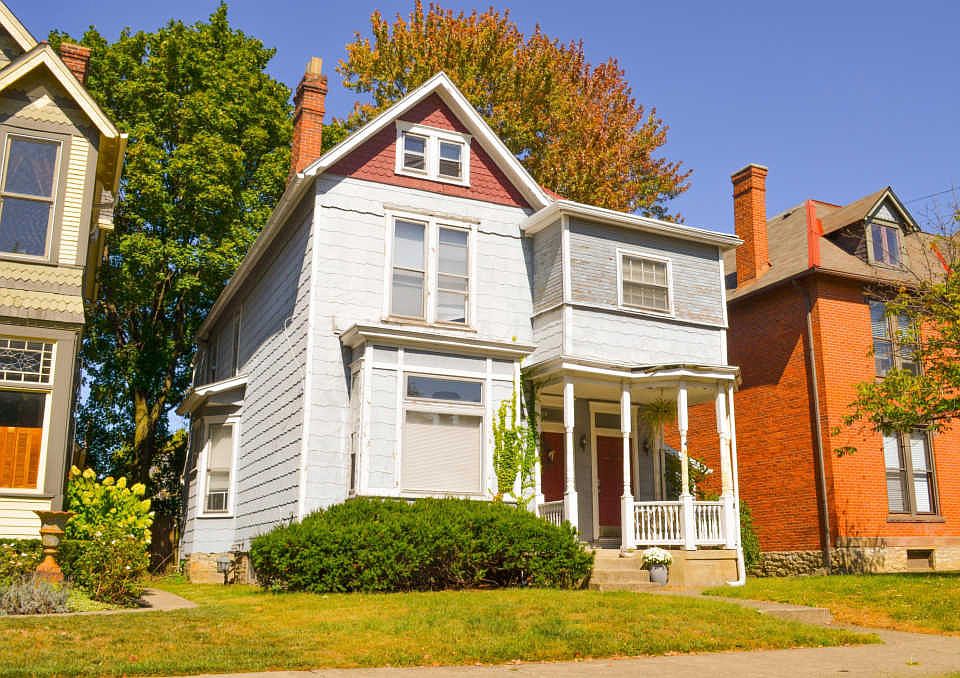 1st image of 222-224 W Hubbard Ave