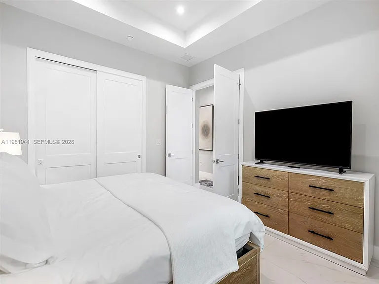 1484 SW 32nd St #0 — Photo 11