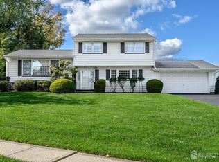 2 Hamlin Rd, East Brunswick, NJ 08816