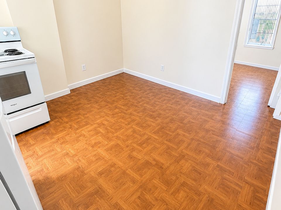 2nd image of 374 Ralph Ave #4D