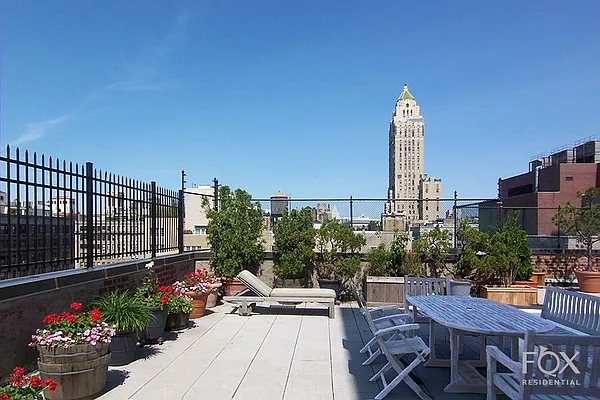 Sold by Fox Residential Group | media 27