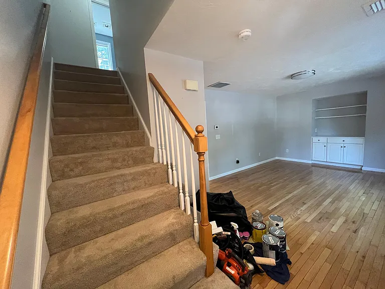2 Grove St #B — Photo 19
