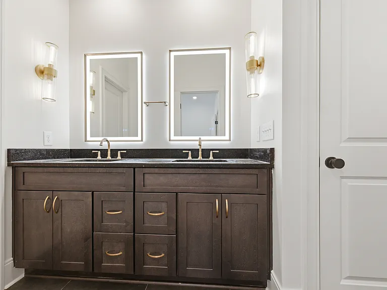 6305 Robertson Ave #5 — Photo 2