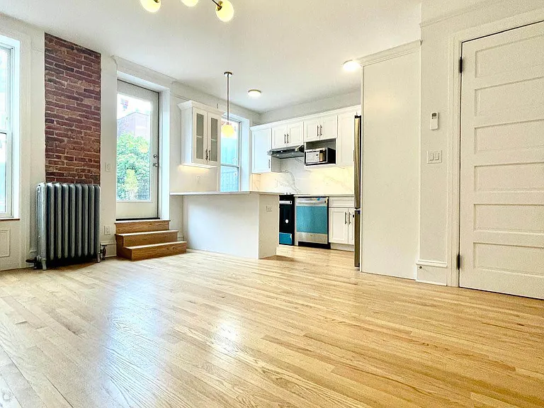 1183 Dean St #5 — Photo 16