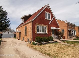 2332 S 15th Ave, Riverside, IL 60546