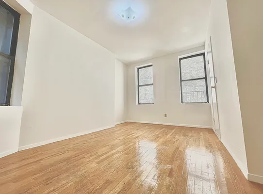 Rented by Taichi Fudosan | media 4