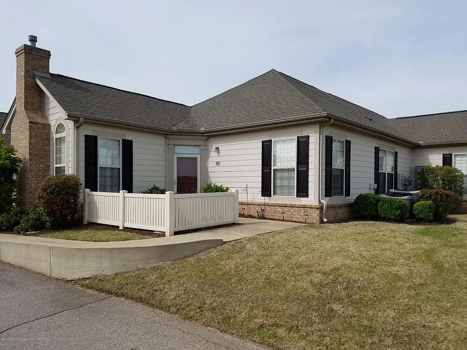 1st image of 8825 Parkview Oaks Cir