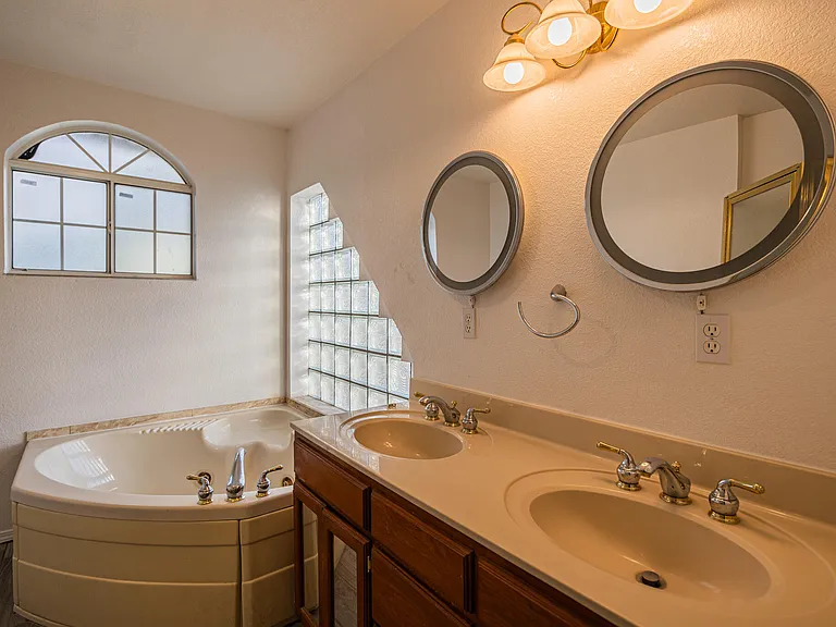 5728 Mackerel Ln — Photo 11