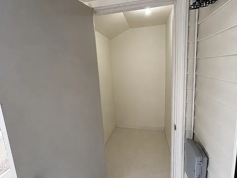 Scholls Crossing Apartments — Photo 12
