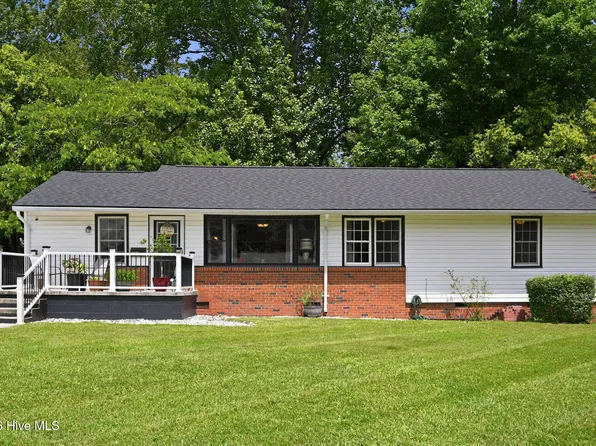 403 Hickory Court, Jacksonville, NC 28540