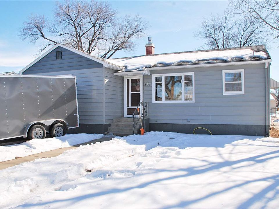 1st image of 1208 South Ln
