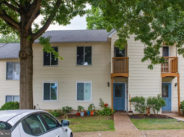 29B Kittery Ct #B, Sellersville, PA 18960