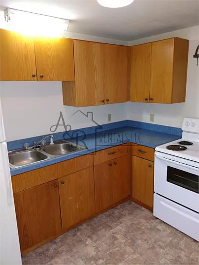 413 Fieldcrest Dr — Photo 13
