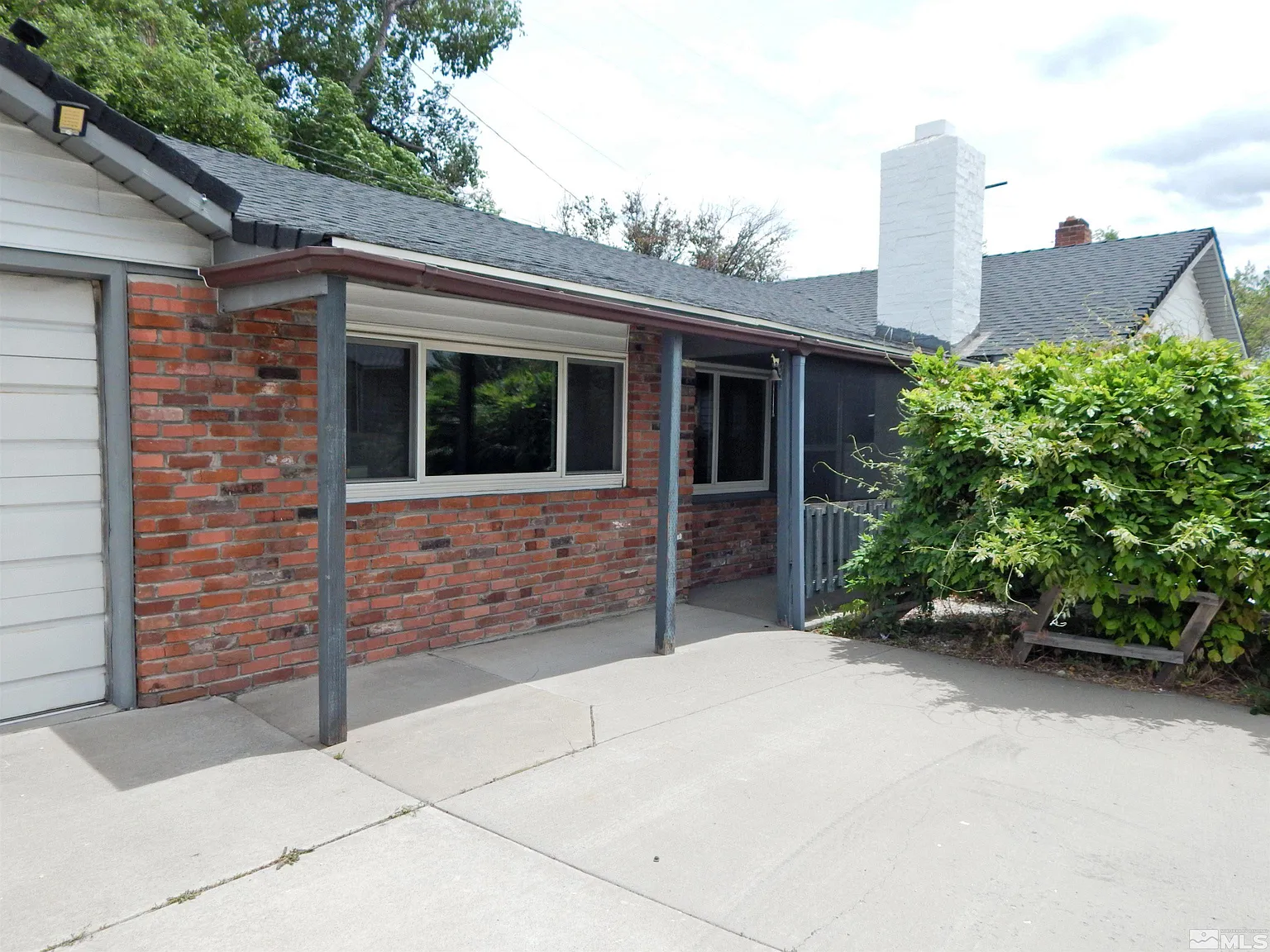 1220 Keystone Ave photo 1