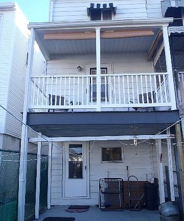 5th image of 347 New Castle St