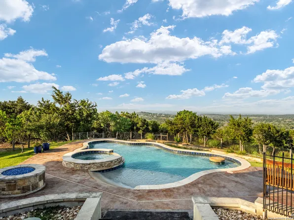 245 Joshua Ranch Dr., Comfort, TX 78013