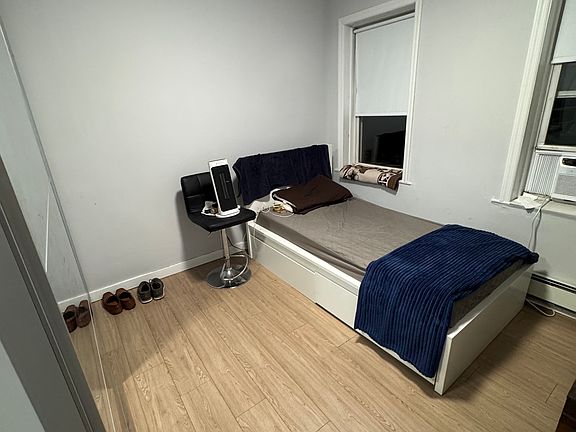 3rd image of 282 Jericho Tpke Floor 2