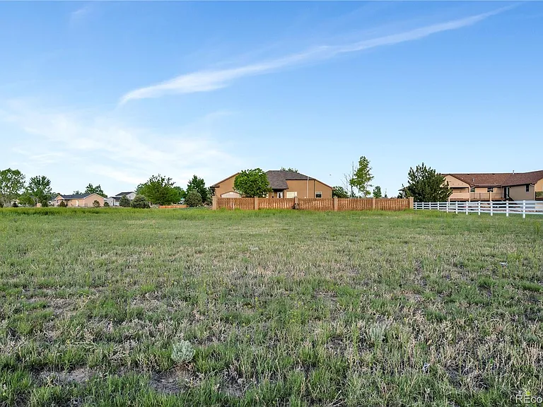 581 S Seaside Dr — Photo 4