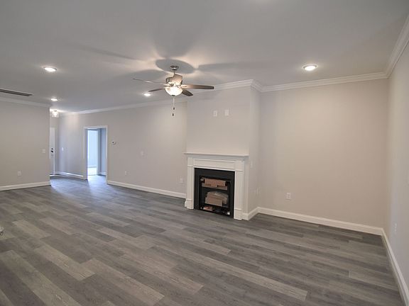 2nd image of 290 Brunswick Dr