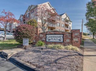 11095 Gravois Rd APT 201, Saint Louis, MO 63126