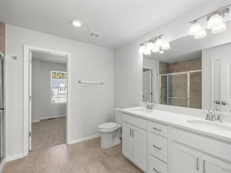 3449 Haverford Dr — Photo 17