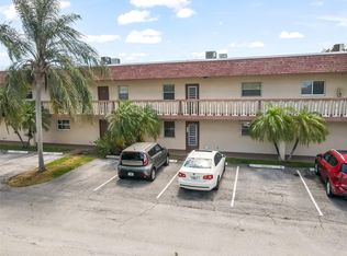 9220 SW 3rd St APT 914, Boca Raton, FL 33428