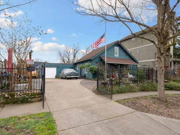 5716 SE 104th Ave, Portland, OR 97266