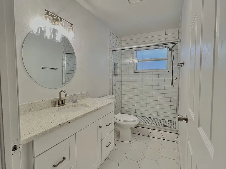 4359 Iris St N — Photo 12