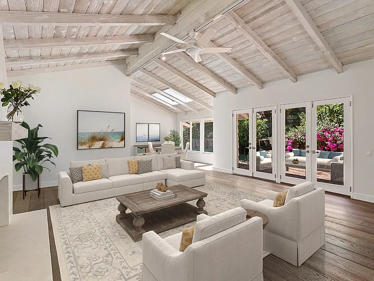 3933 Mandeville Canyon Rd — Photo 7