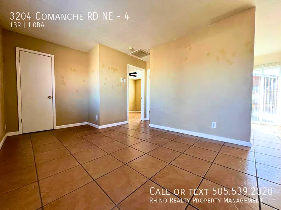 Building Photo - 3204 Comanche Rd NE #4
