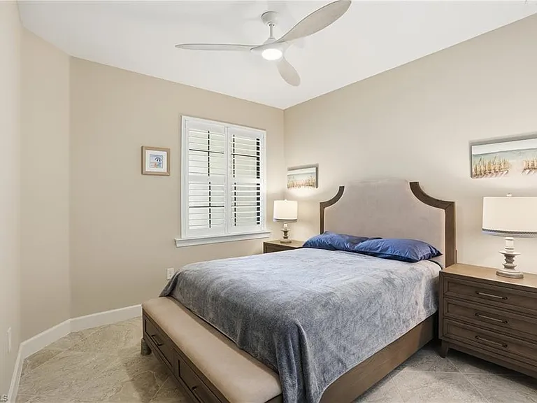 12361 Canal Grande Dr — Photo 21