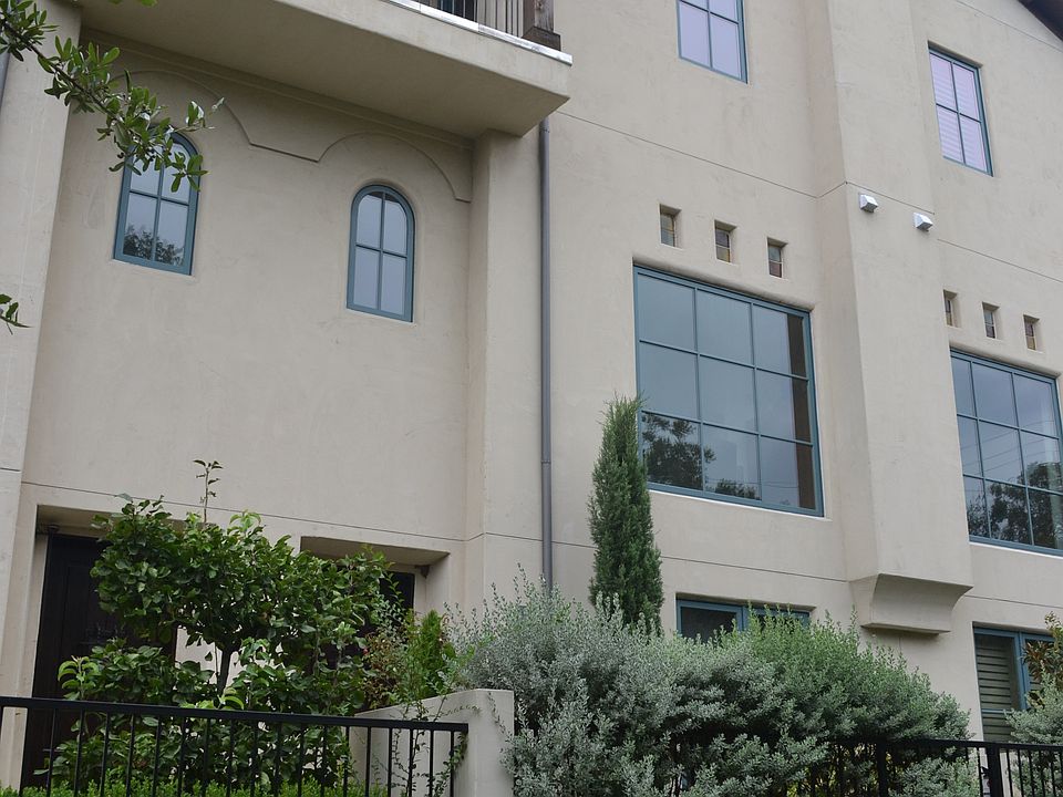 1st image of 4406 Bowser Avenue #20