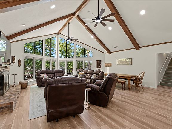 4th image of 1611 Emma Dr