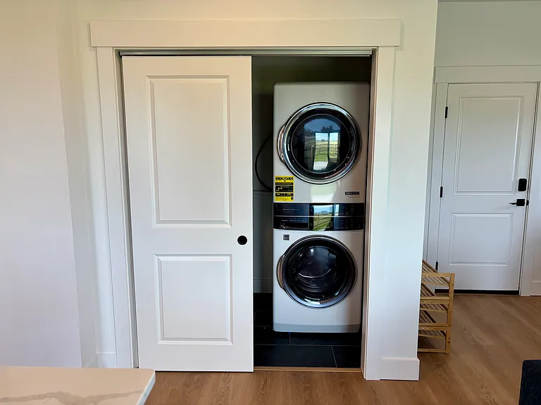 1011 Green Valley Ct — Photo 8