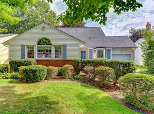 45 Maxwell Rd, Garden City, NY 11530