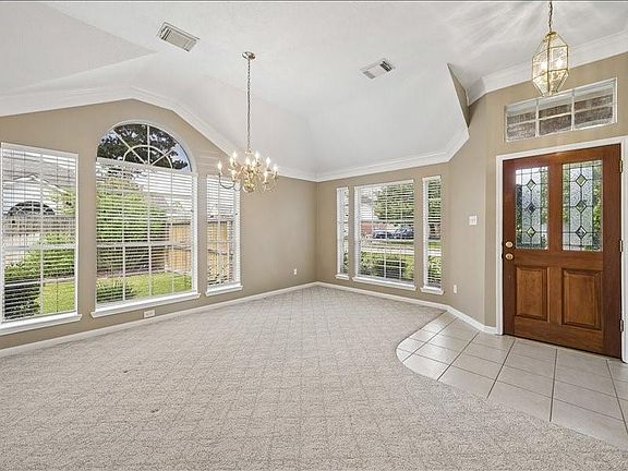 3rd image of 20922 Deauville Dr