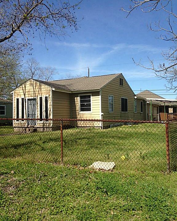 1st image of 2100 13th St