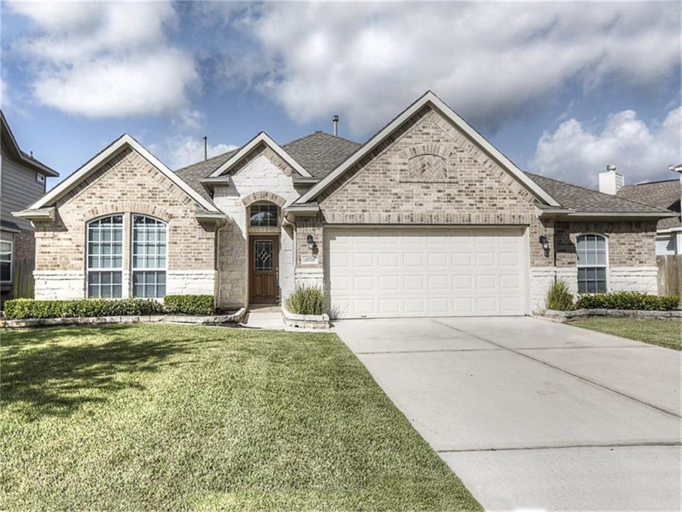 1st image of 20750 Kenswick Park Dr