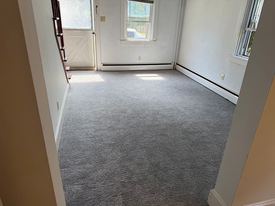 1st image of 109 W Cypress St APT B