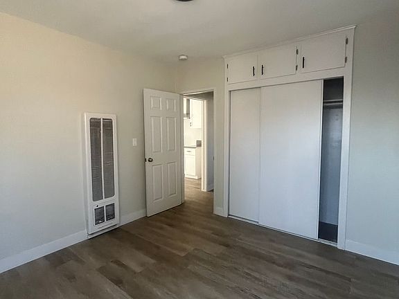5th image of 1043 W 95th St #3/4