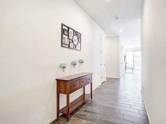 3rd image of 6936 S 77th Ln