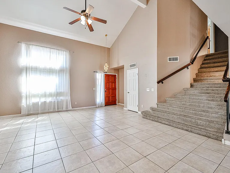 3236 E Hiddenview Dr — Photo 5